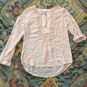 Daniel Rainn - Peach colored dot top